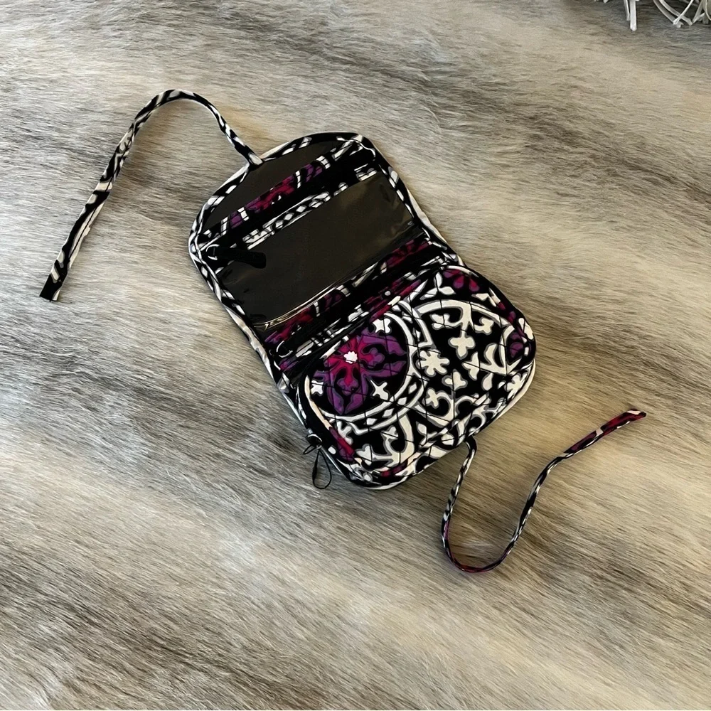 VERA BRADLEY Scroll Medallion Jewlery Case Cosmetic Bag Purple Pink Black Travel